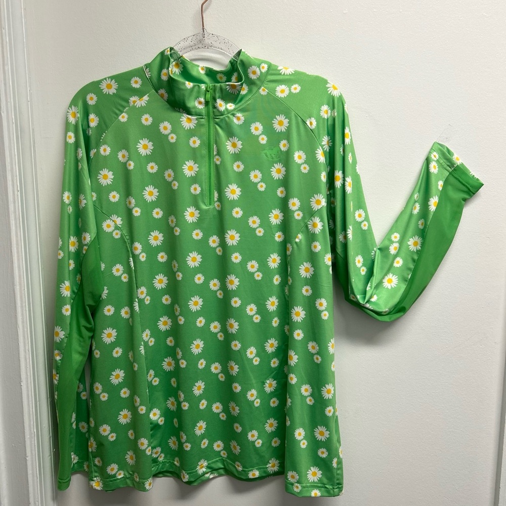 Piper SmartPak Equestrian Green Floral Daisy long Sleeve Top